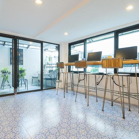White Ivory Bed And Breakfast Μπανγκόκ Εξωτερικό φωτογραφία