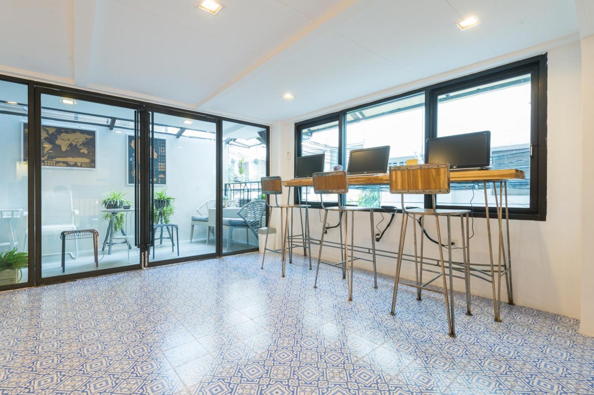 White Ivory Bed And Breakfast Μπανγκόκ Εξωτερικό φωτογραφία